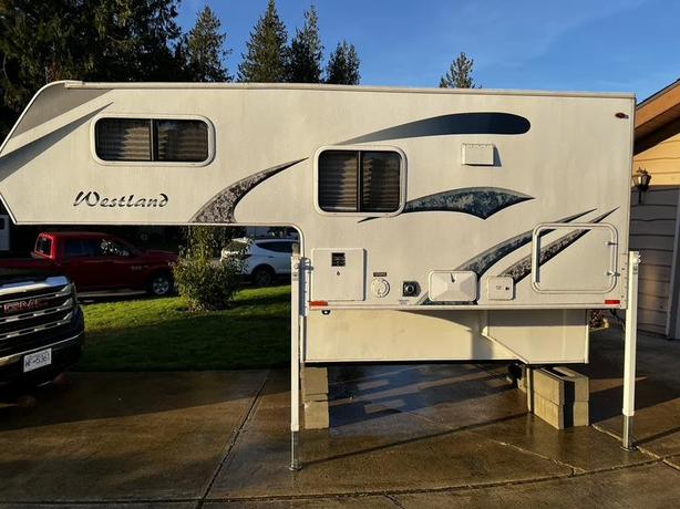 2023 Westland 80W 8 Foot Recreational Truck Bed Camper image 2