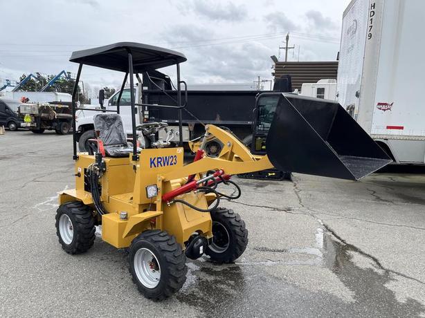 2024 AGT KRW23 Mini Loader 739CC Gas Engine 4x4 (New) image 8