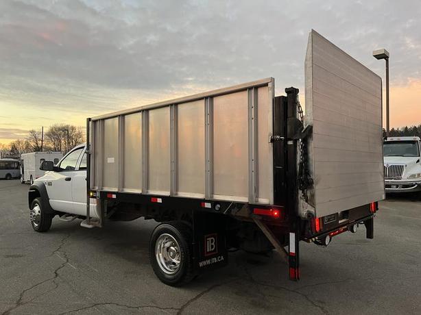 2008 Dodge Ram 5500 Quad Cab 2WD 14 Foot Flat Deck Diesel With Power Tailgate image 3