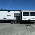 Used 2021 CrossRoads RV Hampton HP372FDB thumbnail image 6
