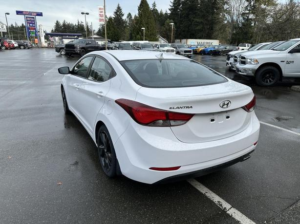 2016 Hyundai Elantra GLS image 3