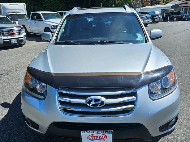 2012 Hyundai  Santa Fe SE image 5