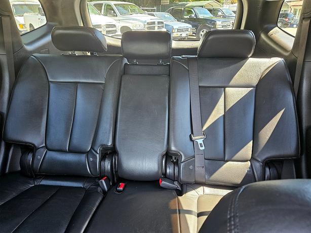 2012 Hyundai  Santa Fe SE image 8