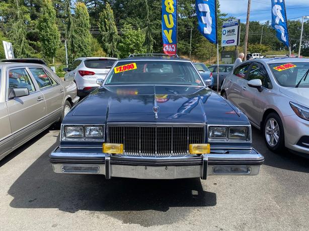 1980 Buick  LeSabre Estate wagon 5 passenger wagon image 2