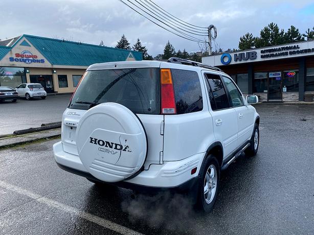 2001 Honda  CR-V PROJECT NEEDS MOTOR As is Needs MOTOR image 5