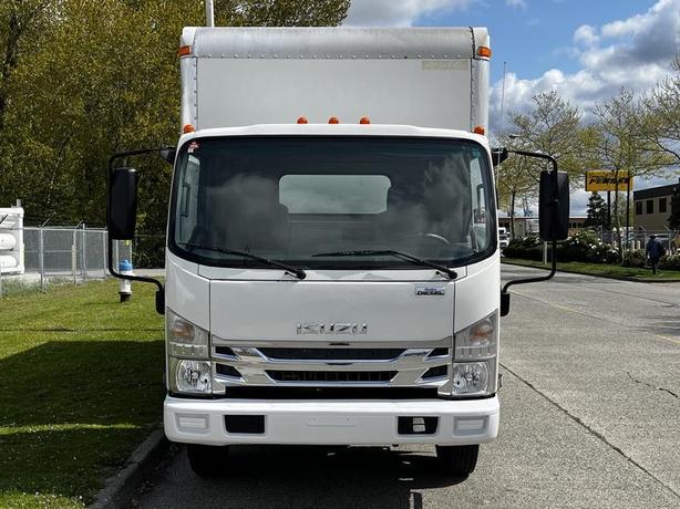 2016 Isuzu NQR 16 Foot Cube Van with Power Tailgate Diesel image 3