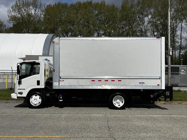 2016 Isuzu NQR 16 Foot Cube Van with Power Tailgate Diesel image 6