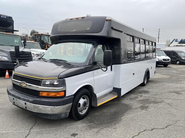 2017 Chevrolet Express G4500 21 Passenger Bus With Wheelchair Accessibility image 1