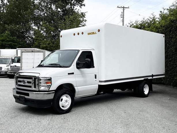 2021 Ford E-450 Super Duty 16-Foot Cube Van image 5