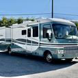 2000 Ford Motorhome Pace Arrow Vision RV with 2 Slide Outs thumbnail image 1