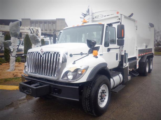 2008 International 7400 Garbage Truck Air Brakes Diesel image 2