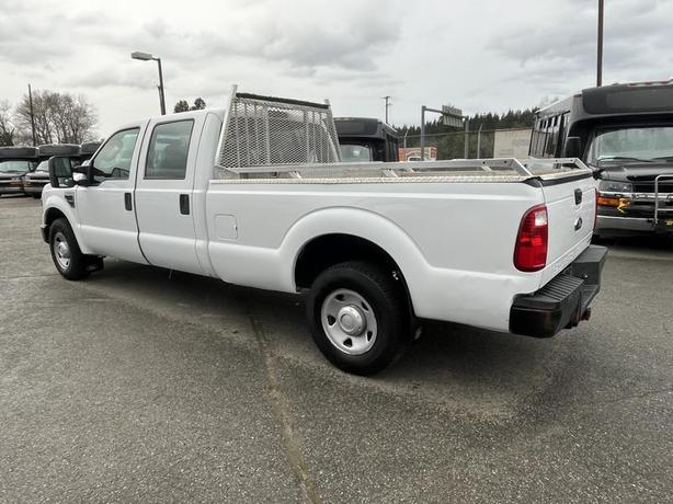 2010 Ford F-250 SD Crew Cab 2WD long box image 3