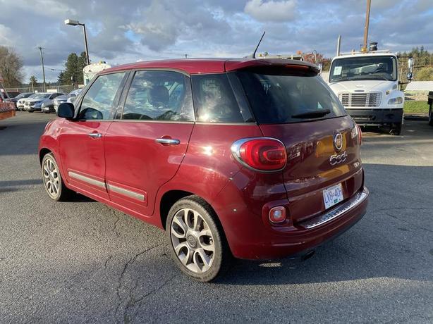 2015 Fiat 500L Lounge image 3