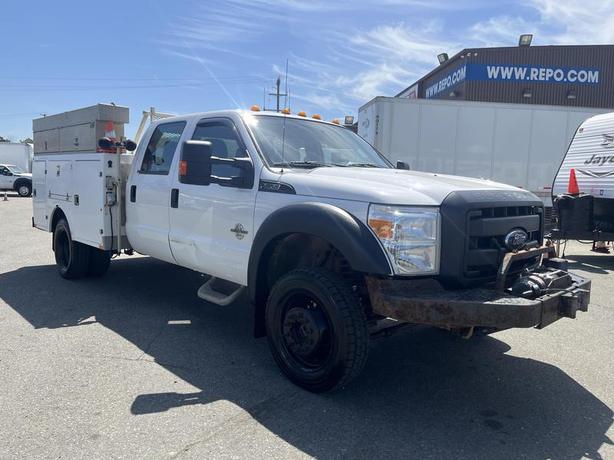 2015 Ford F-550 Service Truck Crew Cab Dually Diesel  4WD image 7