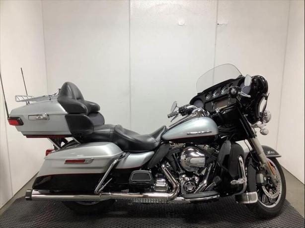 2015 Harley-Davidson Flhtkl Ultra Limited Low Motorcycle image 1