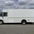 2016 Ford E-450 Utilimaster 18 Foot Cargo step Van With Rear Shelving thumbnail image 2