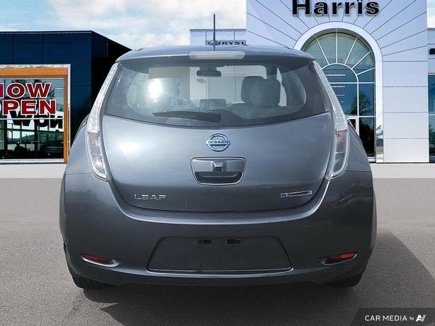 2015 Nissan LEAF 4dr HB SV | Keyless Entry | Cruise Control! image 5