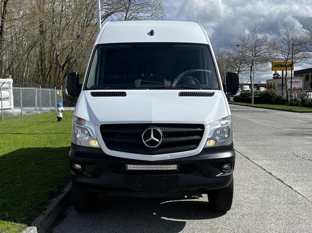 2017 Mercedes-Benz Sprinter 2500 cargo Van 4x4 144-inch WheelBase image 3