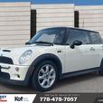 2004 MINI Cooper Hardtop S MANUAL, LEATHER SEATS, BLACK INTERIOR, SUNROOF, AUTO  thumbnail image