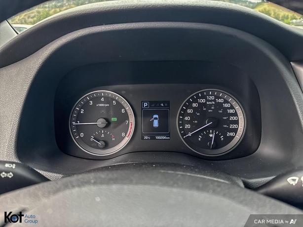 2017 Hyundai Tucson SE BACKUP CAMERA! HEATED SEATS! image 8