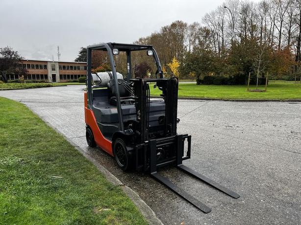 2017 Toyota 8FCGCU25 Forklift image 1