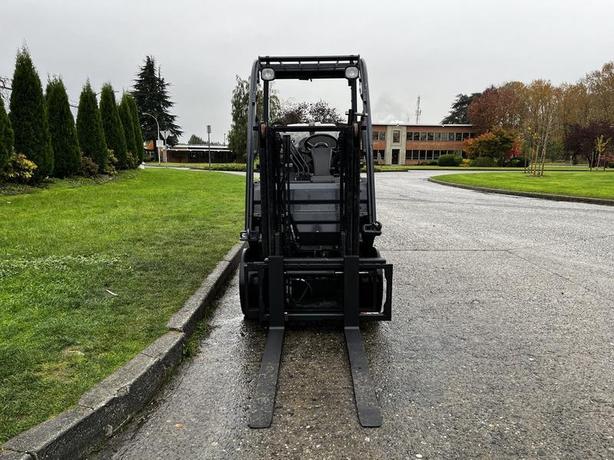 2017 Toyota 8FCGCU25 Forklift image 3