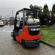 2017 Toyota 8FCGCU25 Forklift thumbnail image 8