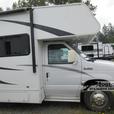 Used 2010 Coachmen RV Freelander 30QB thumbnail image 7