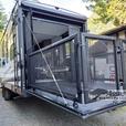 Used 2023 Grand Design Momentum G-Class 32G thumbnail image 3