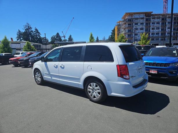 2016 Dodge Grand Caravan SXT | Cruise Control! image 4