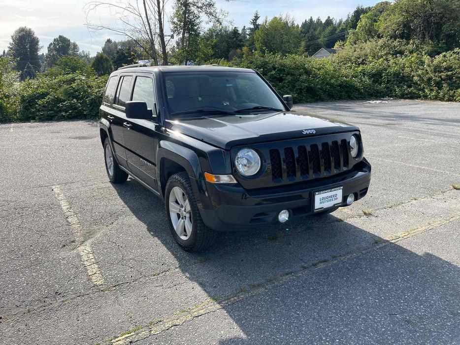 2014 Jeep Patriot display photo