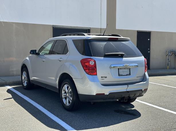 2010 Chevrolet Equinox image 4