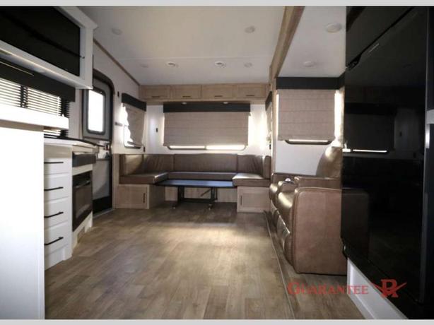 Used 2023 Keystone RV Arcadia Super Lite 293SLRD image 7