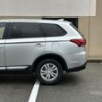 2020 Mitsubishi Outlander thumbnail image 5