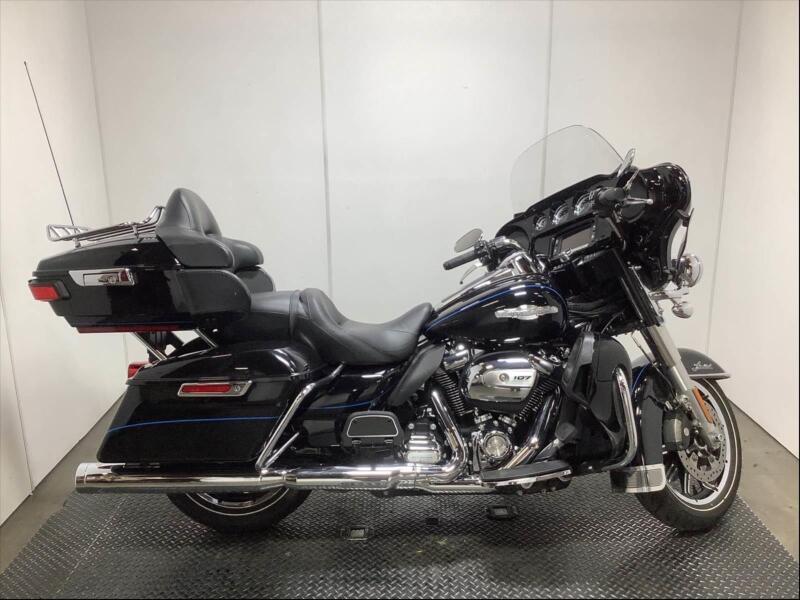 2018 Harley-Davidson FLHTK Shrine Ultra Limited Motorcycle display photo