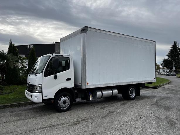 2018 Hino 195 16 Foot Cube Van 3 Seater Diesel image 6