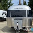 Used 2022 Airstream RV Flying Cloud 27FB thumbnail image 2