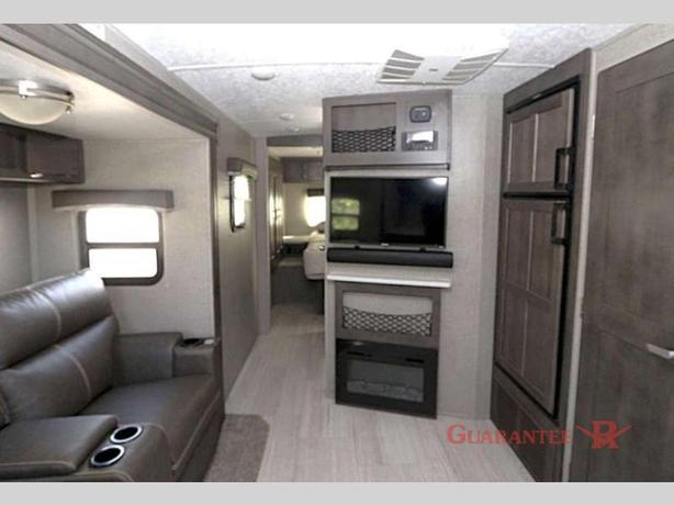 Used 2020 Forest River RV Rockwood Mini Lite 2512S image 7