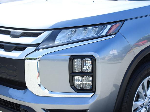 2022 Mitsubishi RVR SE AWC - Heated Seats, One Owner image 5