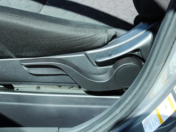 2022 Mitsubishi RVR SE AWC - Heated Seats, One Owner image 8
