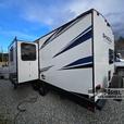 Used 2022 Cruiser Shadow Cruiser 240BHS thumbnail image 3