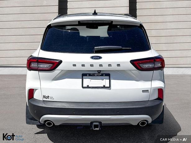 2023 Ford Escape PHEV NO ACCIDENT!VERY LOW KMS! FULL LOAD! image 5