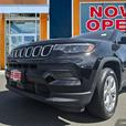 2024 Jeep Compass Sport 4x4 | Low Km's | One Owner | No Reported Accidents! thumbnail image 8