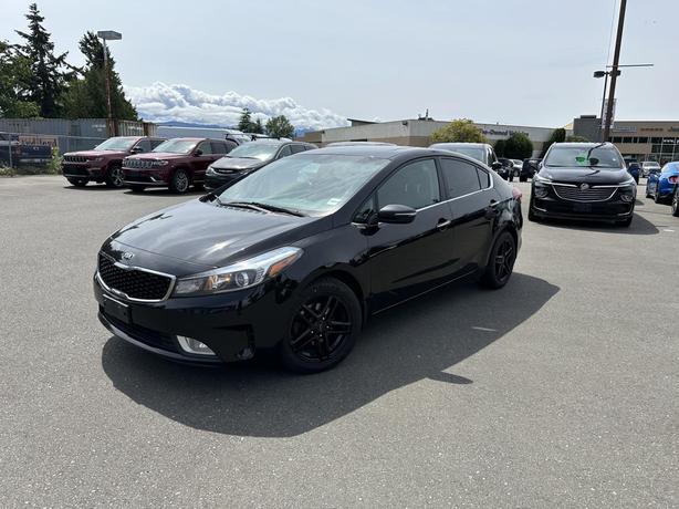 2017 Kia Forte EX image 1