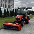2018 Kubota B2650 Tractor Sweeper/Sander 4WD Diesel thumbnail image 4