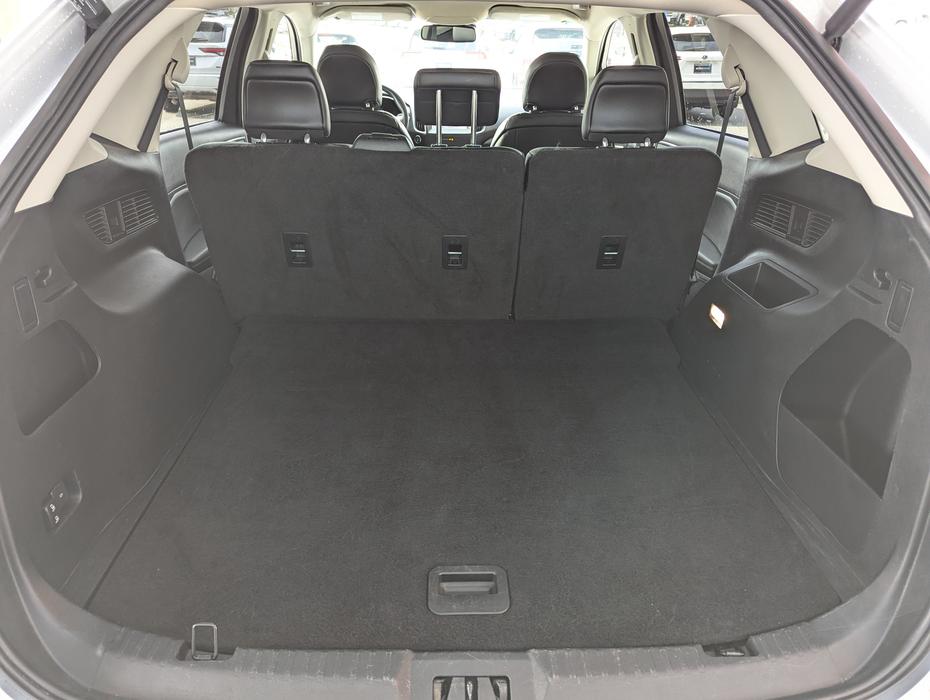2019 Ford Edge SEL - Low Mileage, Heated Seats, NAV, AWD display photo