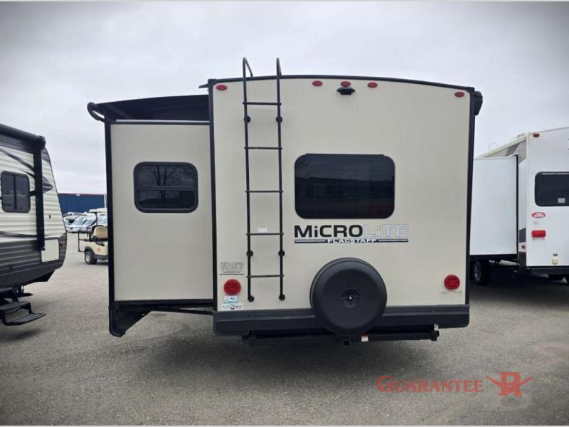 Used 2022 Forest River RV Flagstaff Micro Lite 25FKBS display photo