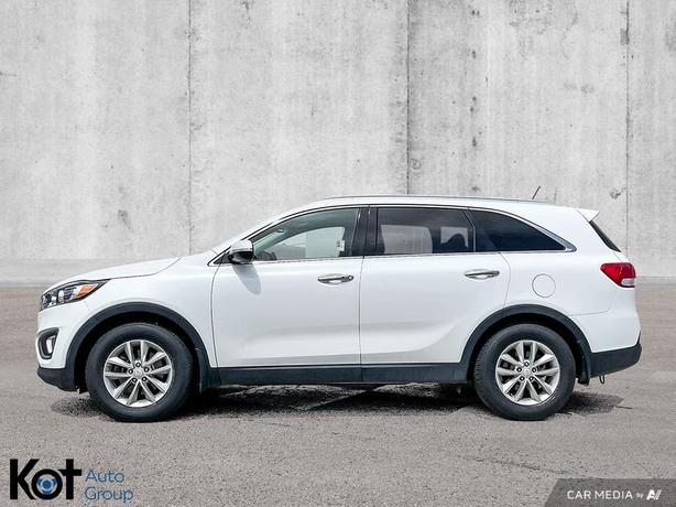 2016 Kia Sorento 2.0L Turbo LX+ | Movement that Inspires | Bluetooth | Locally O image 2