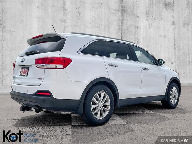 2016 Kia Sorento 2.0L Turbo LX+ | Movement that Inspires | Bluetooth | Locally O image 5