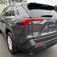 2019 Toyota RAV4 LE thumbnail image 5